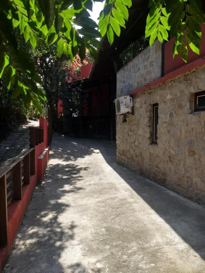 Villa La Roca House Praia do Rosa Esterno foto