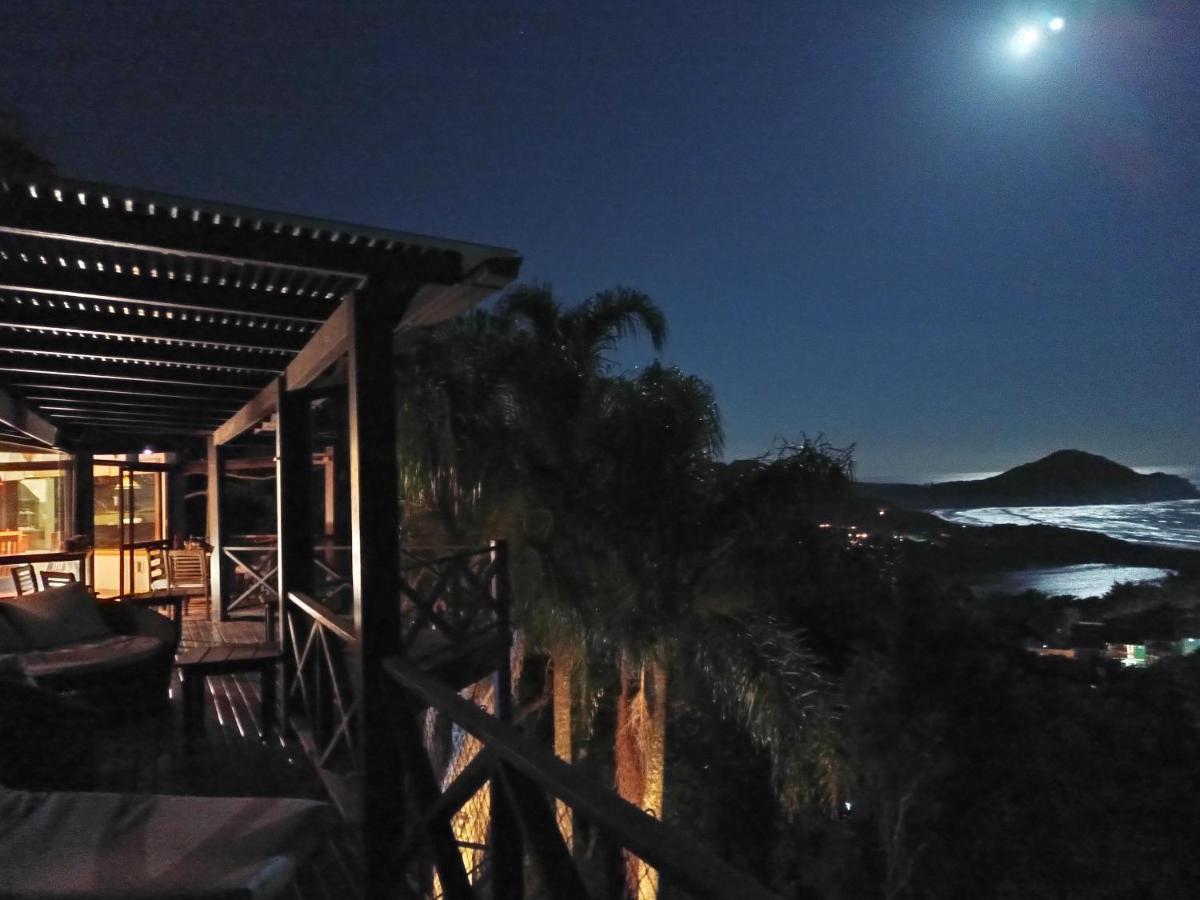 Villa La Roca House Praia do Rosa Esterno foto